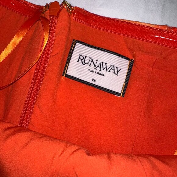 Runaway The Label Oralie Midi Dress – Orange Floral (XS) - Picture 4 of 5